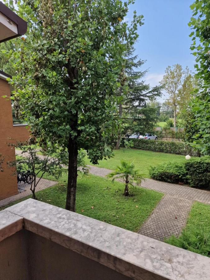 Casa Vittoria Sirmione Punta Gro Con Piscina Apartment Exterior foto